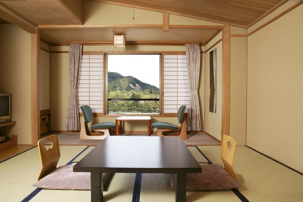 Kurobe Kanko Hotel Оматі Екстер'єр фото