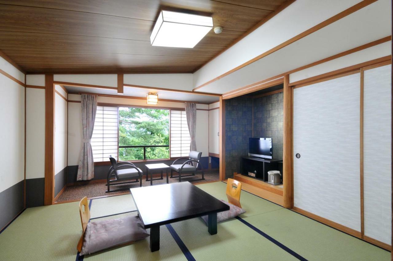 Kurobe Kanko Hotel Оматі Екстер'єр фото