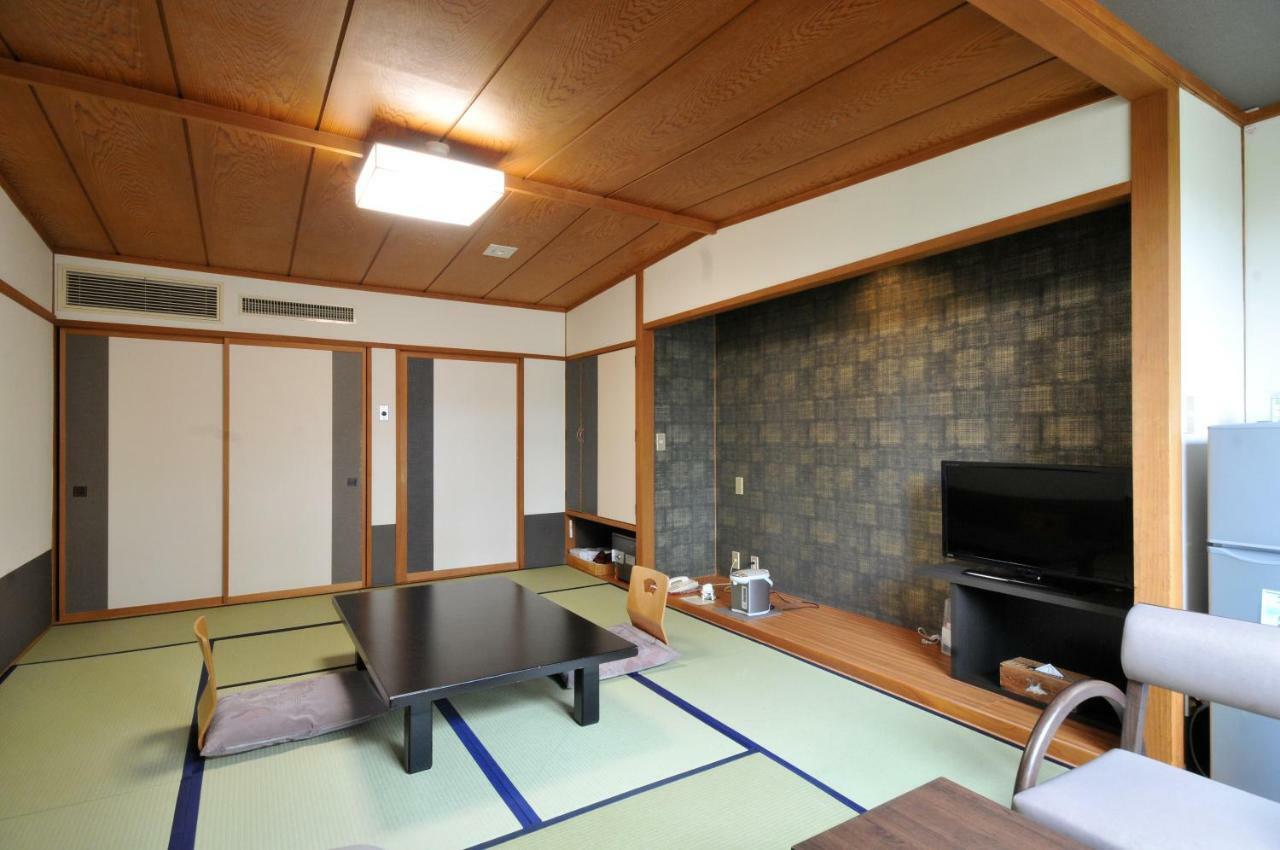 Kurobe Kanko Hotel Оматі Екстер'єр фото
